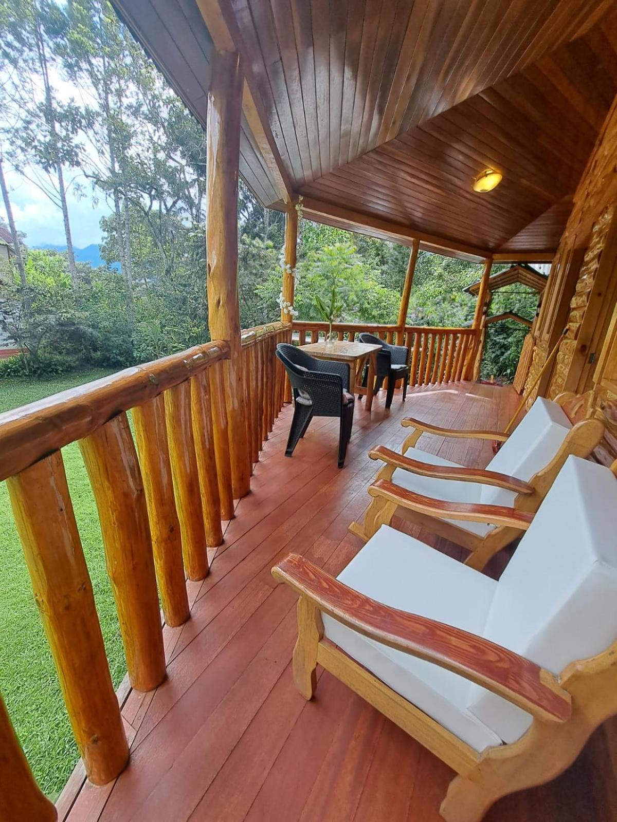 Refugio De Orquideas Villa Оксапампа Екстериор снимка